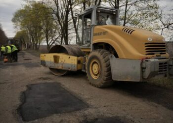 В Україні відремонтували понад 5,7 млн кв.м доріг – уряд заявив про рекордні темпи