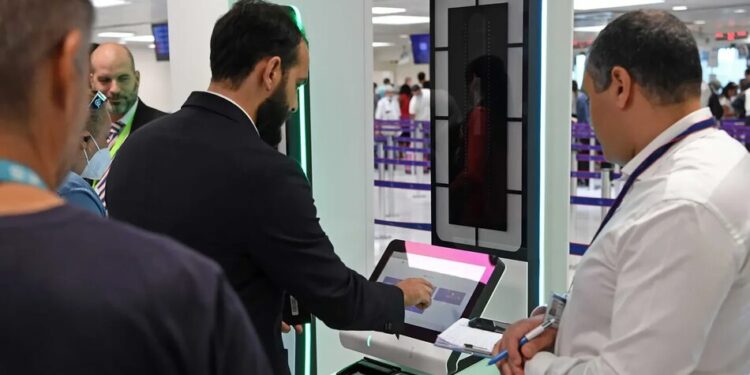 В аеропортах затримки до 3 годин через нову систему в'їзду ЄС