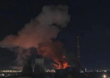 Вибух з пожежею сталися на ТЕЦ у Бухаресті – що відомо