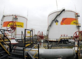 США поновили дію санкцій проти російської нафти – ЗМІ