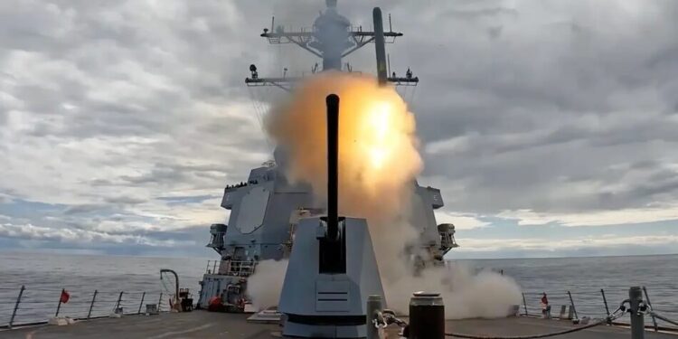 США оголосили повну морську блокаду іранських портів з 13 квітня