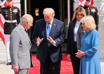 Трамп заявив, що скасує мито на шотландський віскі "на честь" короля та королеви