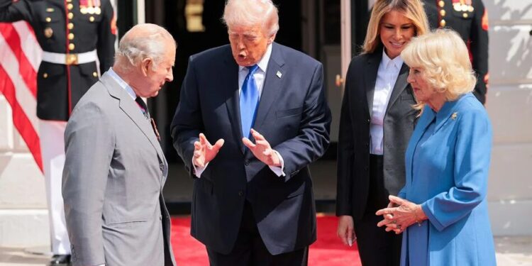 Трамп заявив, що скасує мито на шотландський віскі "на честь" короля та королеви