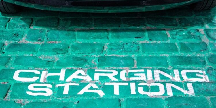 Не Tesla – які електрокари стали бестселерами в Україні на тлі стрибка продажів