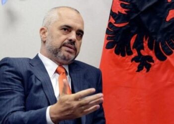 Прем’єр Албанії заявив, що ЄС помиляється, не ведучи діалог із росією