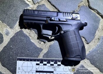 У центрі Тернополя вночі через конфлікт двох компаній сталася стрілянина