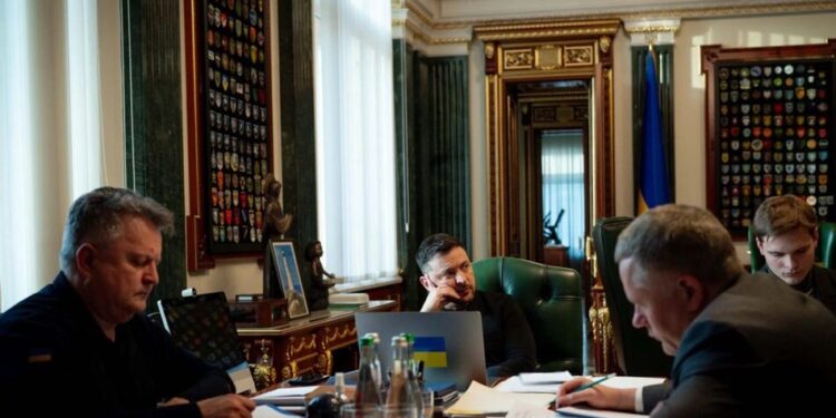 Зеленський і Мерц обговорили підготовку до зустрічей і перемовин цього тижня