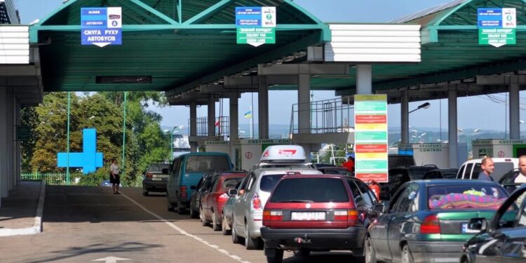 Пункт пропуску "Медика – Шегині" тимчасово обмежить роботу через ремонт на польському кордоні