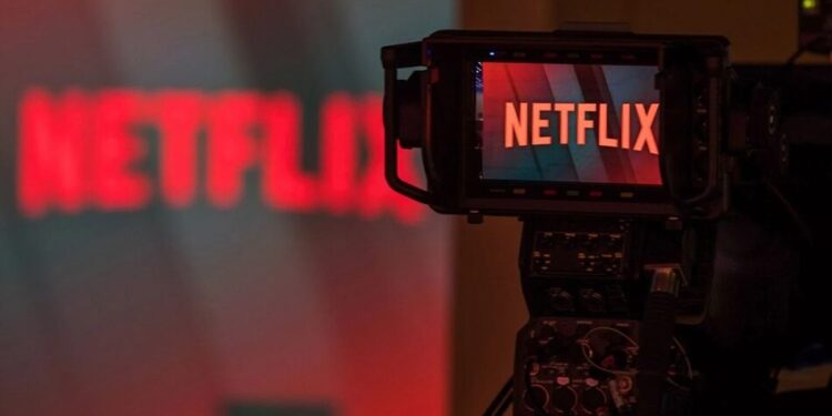 Акції Netflix обвалилися після відставки керівника після 29 років