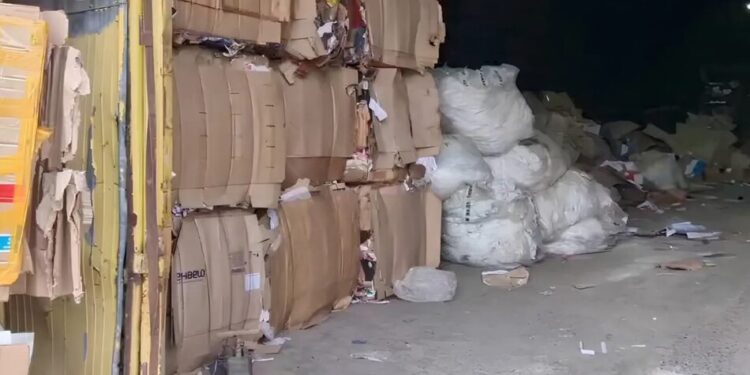 В Ужгороді викрили схему заробітку на сміттєзвалищі – серед фігурантів депутат міськради