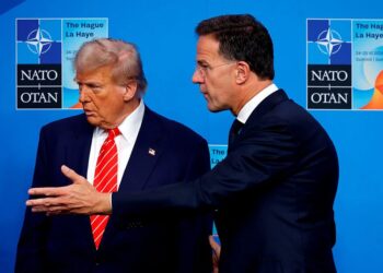 США нібито розглядають покарання союзників по НАТО – чи реально призупинити членство Іспанії та які механізми існують