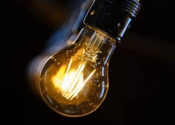 Вівторок пройде без графіків відключення світла по всій Україні