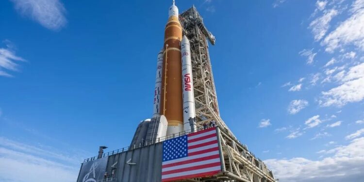 "Артеміда II" вийшла на орбіту, далі NASA готує екіпаж до польоту до Місяця