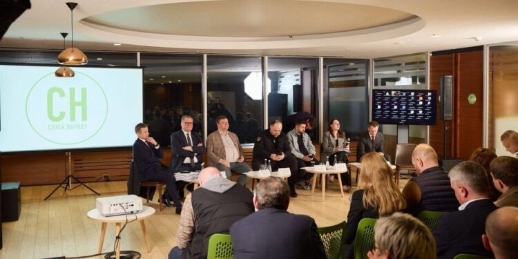 "Слуги" на засіданні фракції обговорили з міністрами законопроєкти для виконання зобов’язань України перед донорами