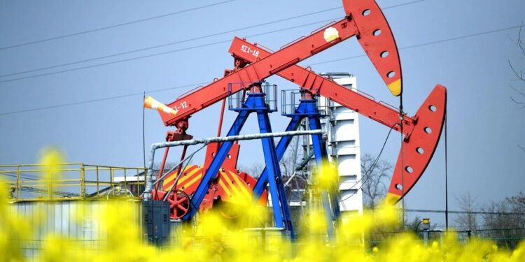 росія намагається збільшити обсяги поставок нафти після того, як робота чорноморського порту була обмежена