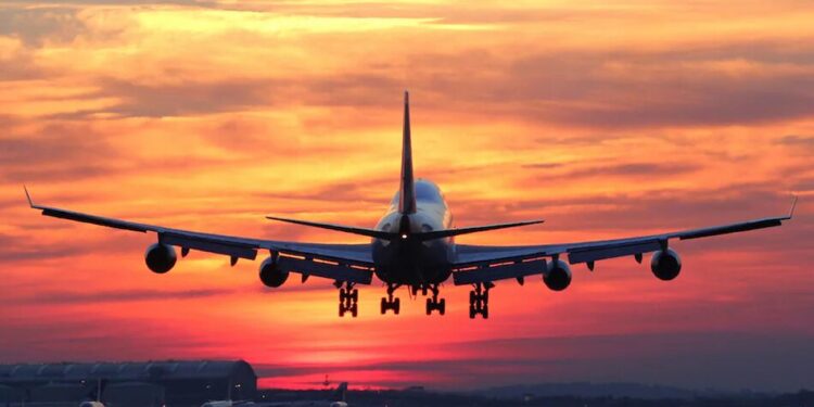 Скорочення авіарейсів не врятує світ від глобальної нафтової кризи – Financial Times