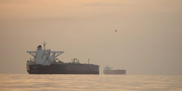 Судноплавство в Ормузькій протоці знову майже зупинилося після дій Ірану