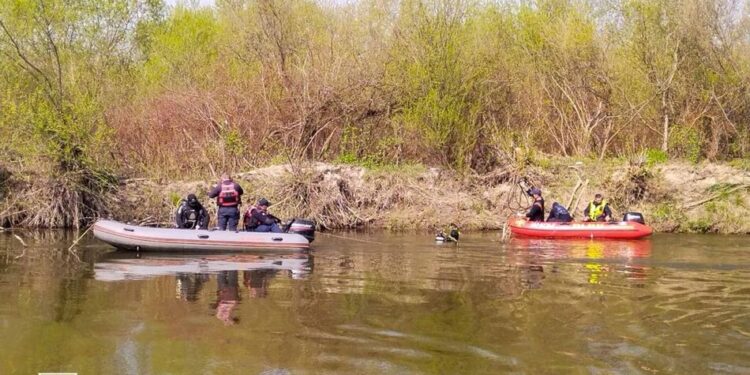 На Рівненщині водолази знайшли тіло хлопчика, який зник на початку квітня