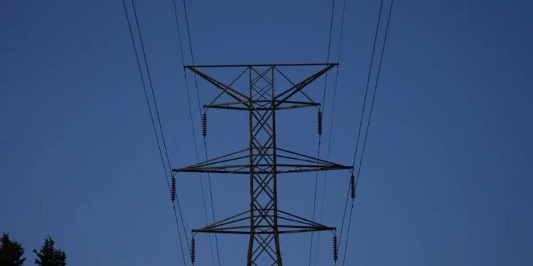 У семи областях частина жителів без світла через ворожі атаки, без графіків