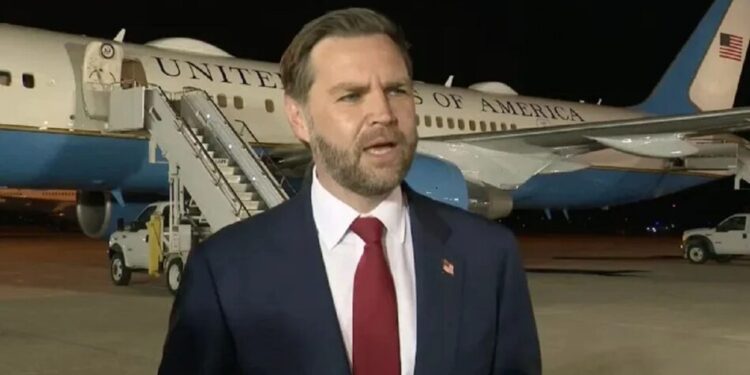 Джей Ді Венс спростував обіцянки США щодо припинення вогню в Лівані