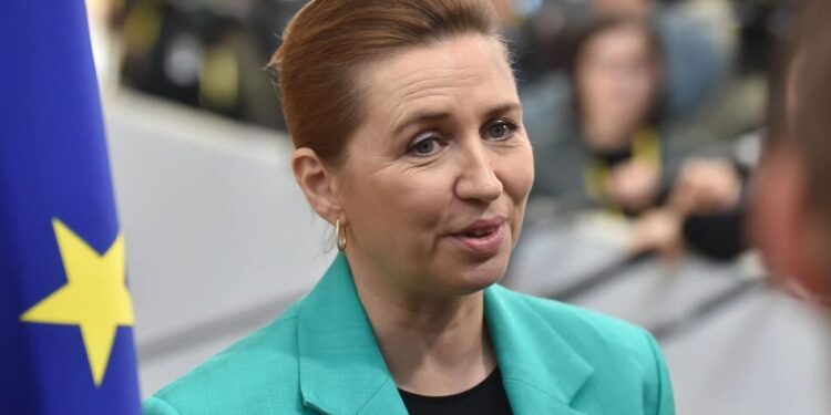 Натиск Трампа щодо Гренландії посилив позиції Фредеріксен у переговорах за владу