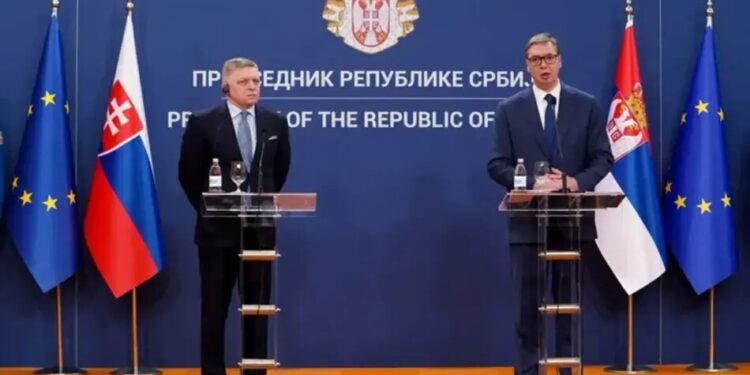 Вучич та Фіцо офіційно підтримали Орбана на виборах в Угорщині