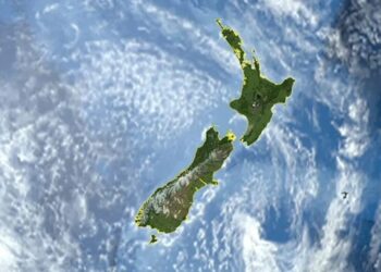 У Новій Зеландії тисячам людей наказали евакуюватися через наближення циклону Вайану