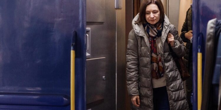 Президентка Молдови приїхала до Києва. У неї запланована зустріч із Зеленським та візит до Чорнобиля