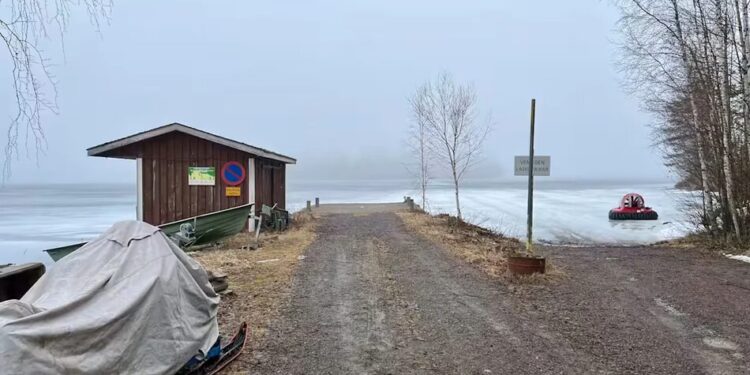 У Фінляндії на льоду озера біля кордону з рф виявили ще один дрон