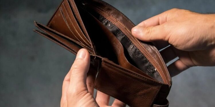 Після початку великої війни бідність в Україні зросла до 30% – директорка Інституту демографії