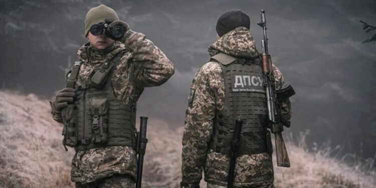 Перепливти Дністер чи перейти гори з "провідником": прикордонники розповіли про найпопулярніші спроби ухилянтів покинути Україну