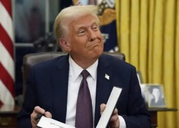 Трамп відмовився вибачатися перед Папою Римським