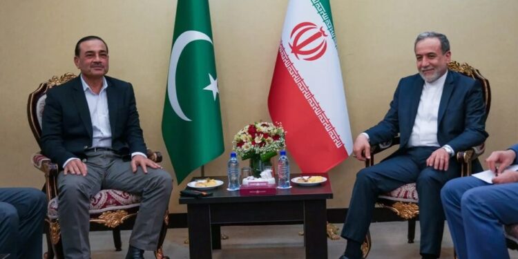 Головнокомандувач армії Пакистану прибув до Тегерана для посередництва між США та Іраном у переговорах