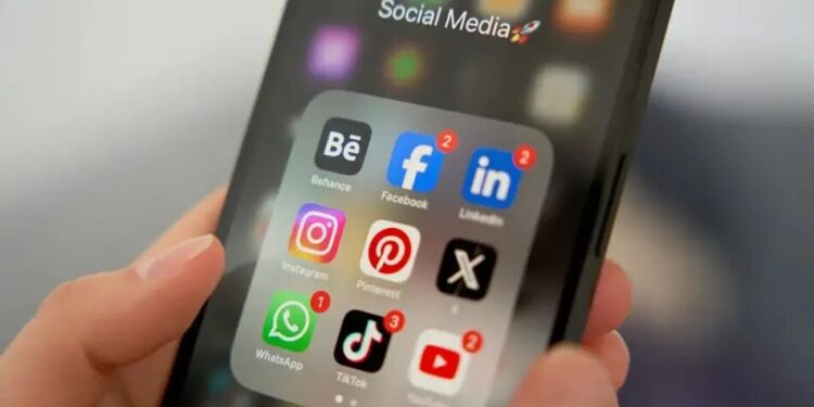 Греція заборонить соцмережі для дітей до 15 років з 2027 року