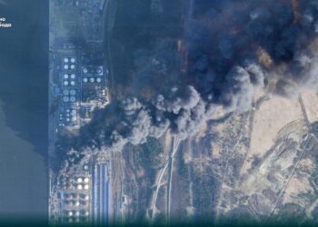 Мінімум 30% резервуарів – у ЦПД РНБО назвали масштаб уражень у російському порту усть-луга