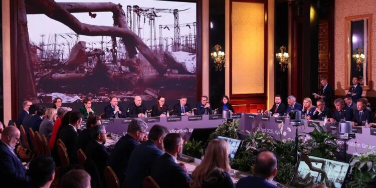 Україні потрібно понад 5 млрд євро для підготовки до опалювального сезону – Шмигаль