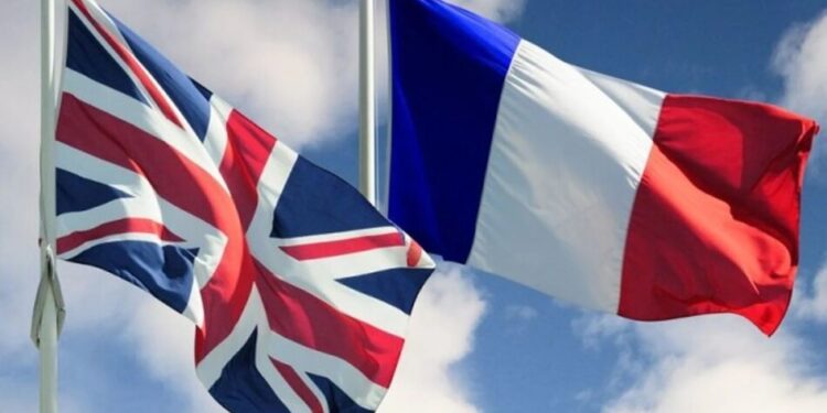 Британія і Франція скликають саміт щодо відновлення судноплавства в Ормузькій протоці