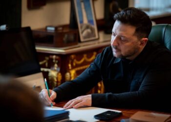 Йшлося про розблокування 90 млрд доларів та інші європейські питання – Зеленський поговорив із фон дер Ляєн