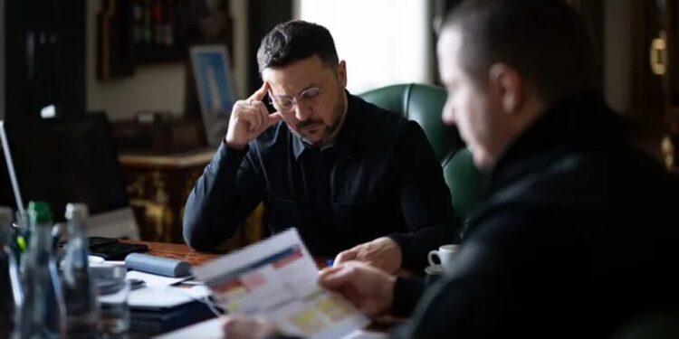 Зеленський: втрати експорту рф у нафтопортах місцями сягають 43%, є дані про російські наміри протидії на напрямку Drone Deal