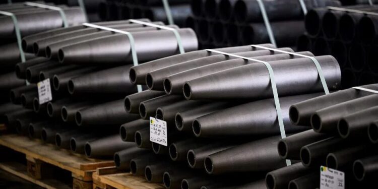 Глобальні військові витрати зросли на 2,9% попри скорочення з боку США через заморожування допомоги Україні