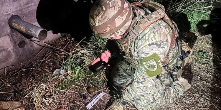 У Рівному чоловік погрожував підірвати гранати при перевірці – його затримали