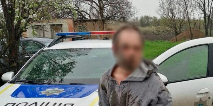 Чоловіка затримали за поранення поліцейських гранатою під час затримання