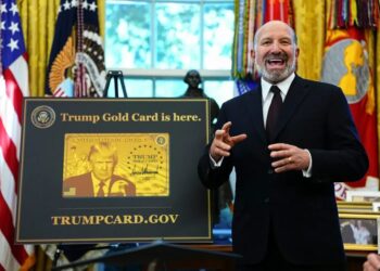 У США поки що лише одна людина отримала "золоту карту" Трампа