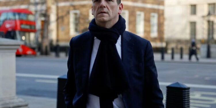 Заступник міністра закордонних справ Британії йде у відставку після скандалу з перевіркою Мандельсона