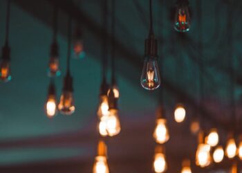 В Укренерго повідомили про відсутність графіків відключень на завтра