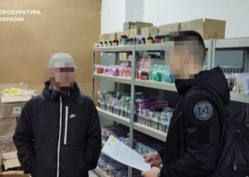 В Україні ліквідована схема обігу нелегальних вейпів на десятки мільйонів гривень