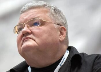 Відомий російський диригент помер на борту літака до Стамбула