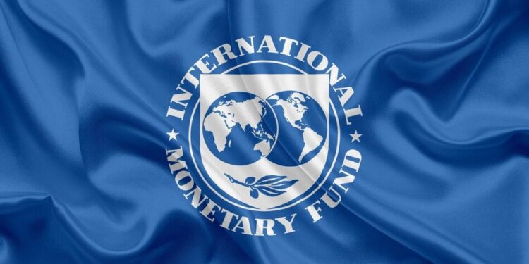 Україні необхідно затвердити податок на посилки, щоб зберегти фінансування від МВФ – ЗМІ