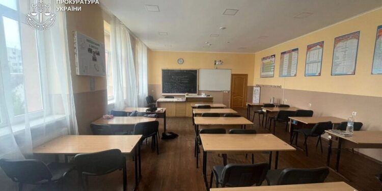 Стрілянина у школі на Закарпатті: 15-річному підлітку повідомили про підозру, прокуратура проситиме тримання під вартою