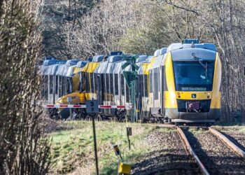 Зіткнення поїздів сталося у Данії – багато постраждалих, є тяжкі